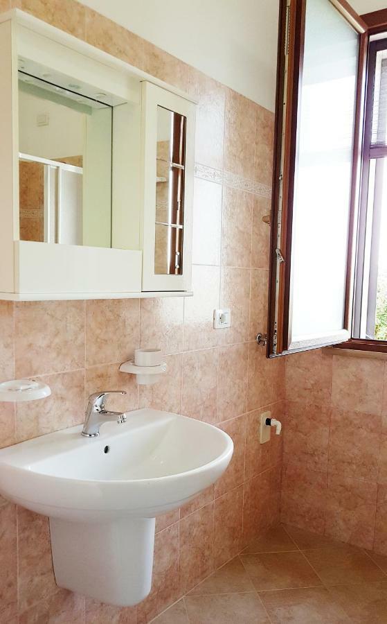 Il Casale Di Zio Marco Villa ตอร์เรเคียนกา ภายนอก รูปภาพ