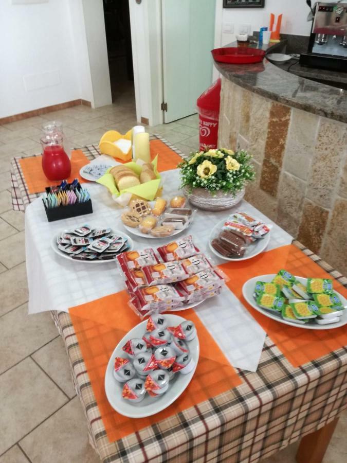 Il Casale Di Zio Marco Villa ตอร์เรเคียนกา ภายนอก รูปภาพ