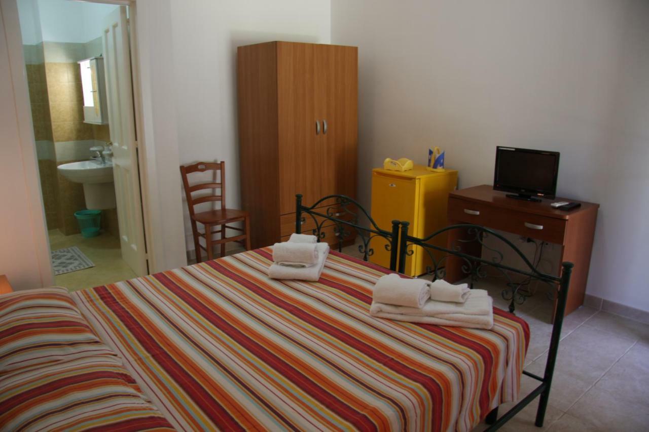 Il Casale Di Zio Marco Villa ตอร์เรเคียนกา ภายนอก รูปภาพ