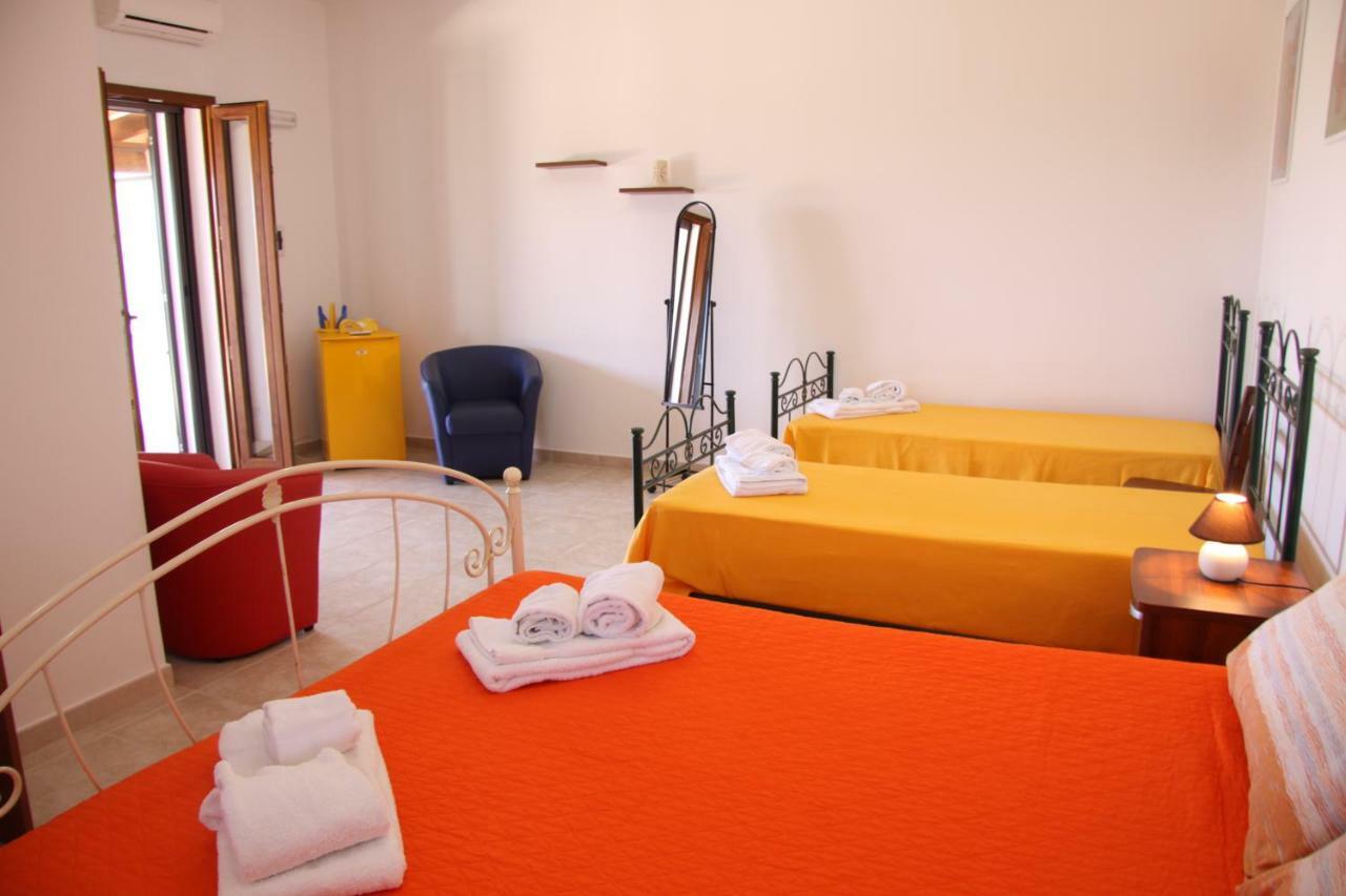Il Casale Di Zio Marco Villa ตอร์เรเคียนกา ภายนอก รูปภาพ